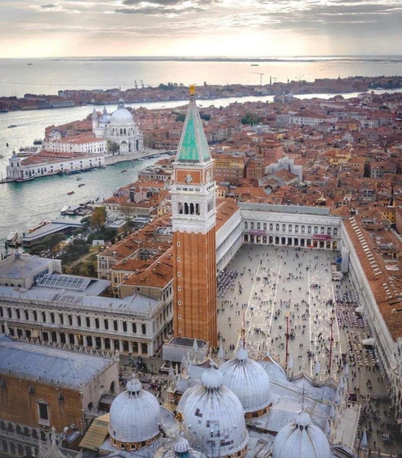 Ca'Serenissima - At 2Mn Of St Mark Square Velence Kültér fotó